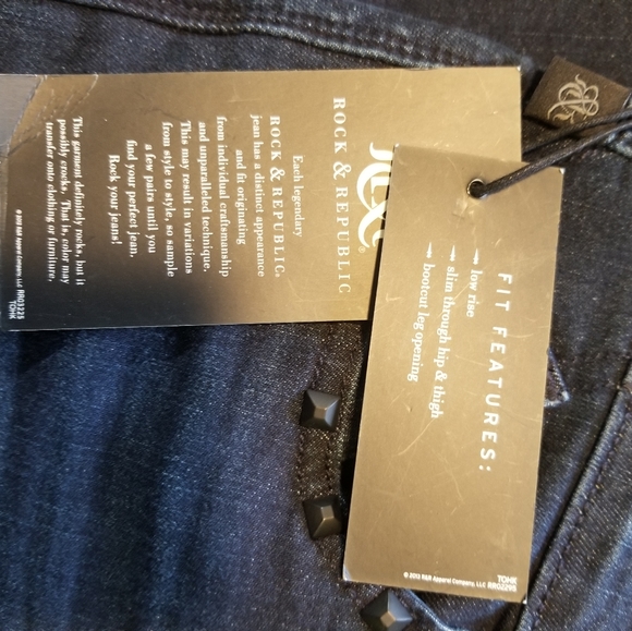 Rock & Republic Studded, Wings on Pocket 31" Inseam - Picture 8 of 8